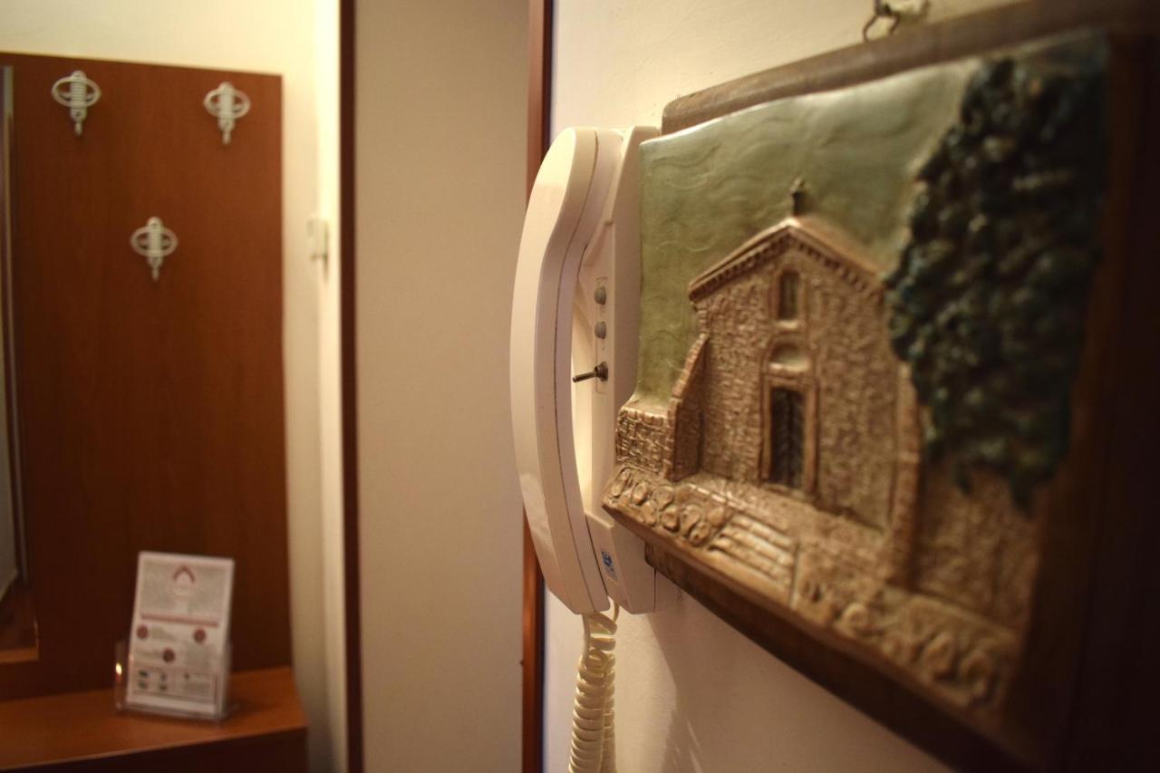 Domus - Casa Vacanza B&B Veroli Екстериор снимка